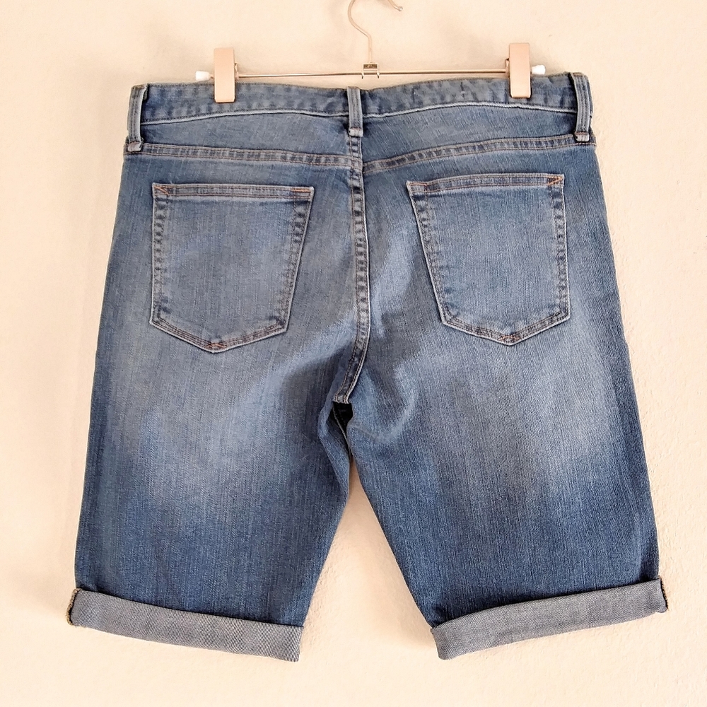 *SOLD* GAP 1969 SKINNY BERMUDA Crop & Roll Denim Shorts - Picture 7 of 13